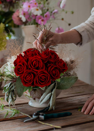 12 Pcs Artificial Rose Flowers, Dark Red Silk Roses with Long Stems, Realistic Fake Roses for Wedding Centerpiece Party Home and Office DIY Decor