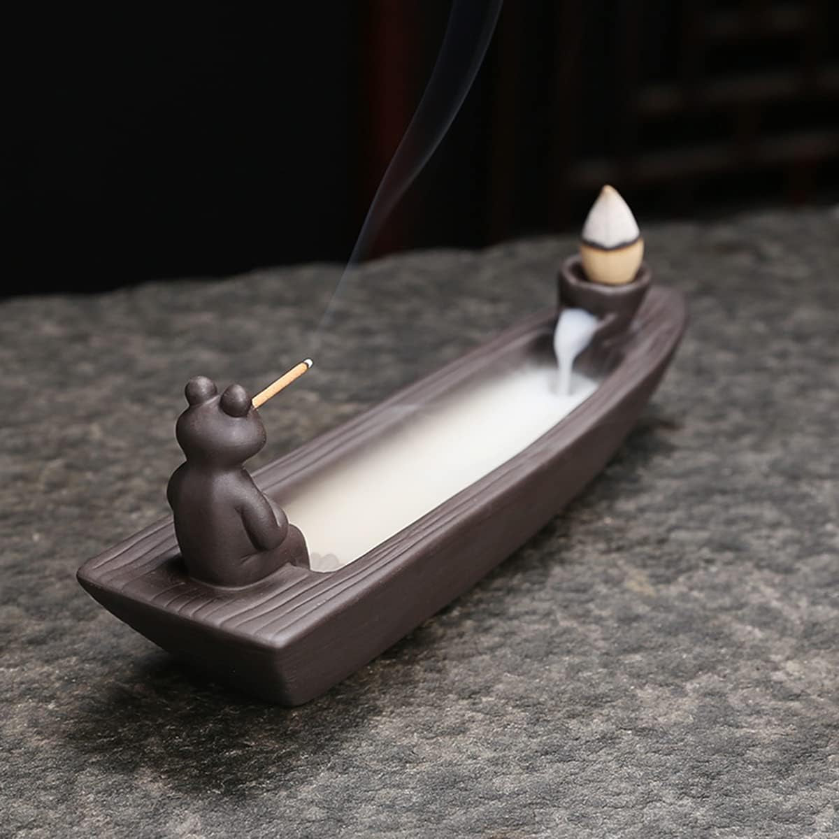 Frog Incense Holder Waterfall - Ceramic Cone Backflow Incense Burner Smoke Fountain, Back Flowing Incense Diffuser with 45 Sticks &amp; 12 Cones, Frog Ornament for Aromatherapy/Yoga/Home Decor